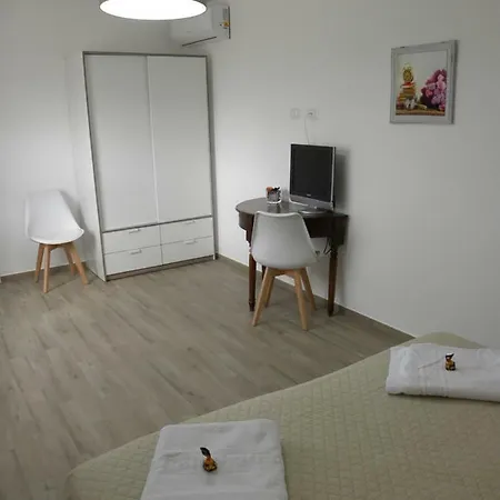 Ibiscus Bed & Breakfast *